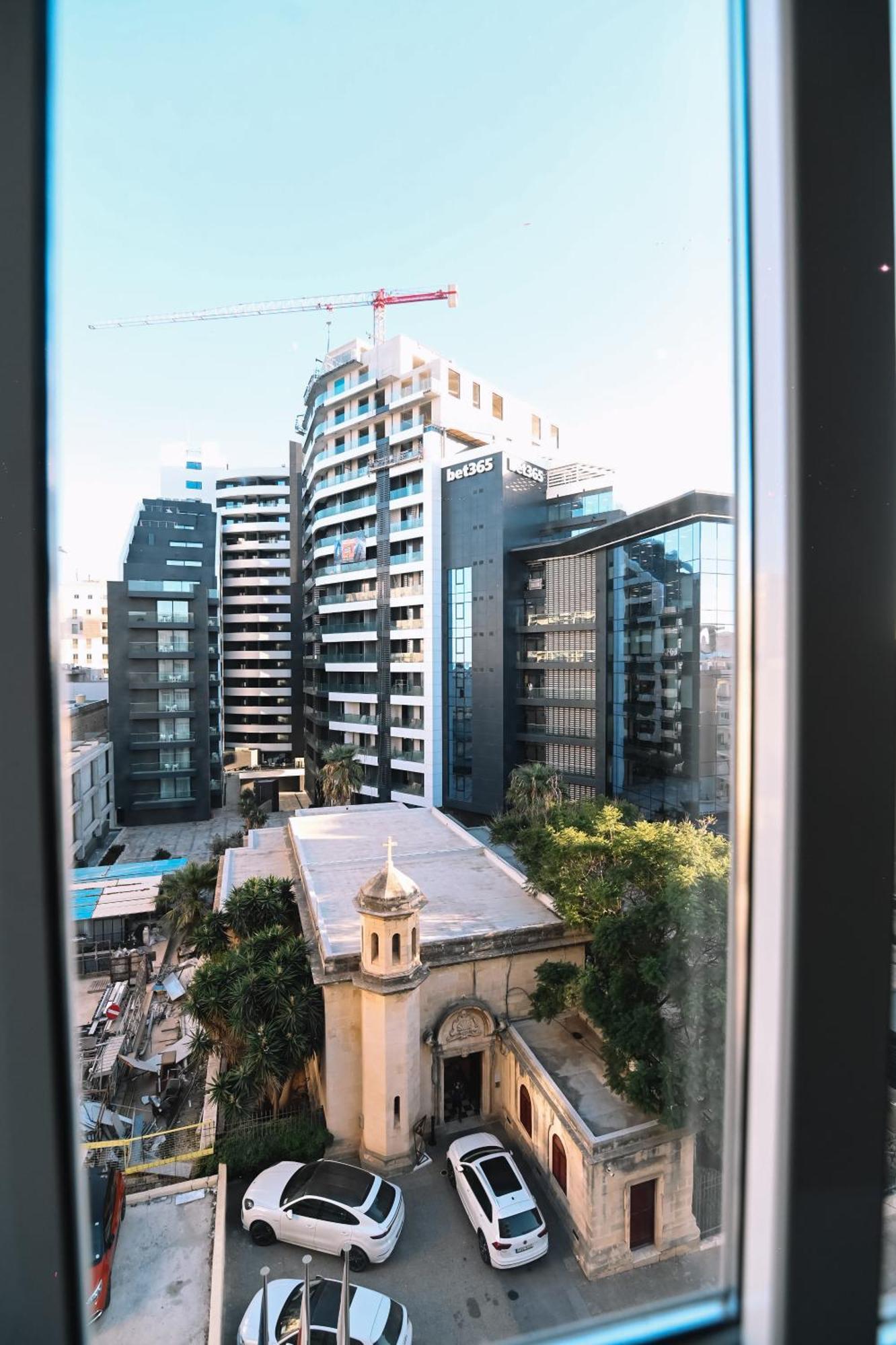 Bright 2 Bedroom Flat In Sliema! Exterior foto